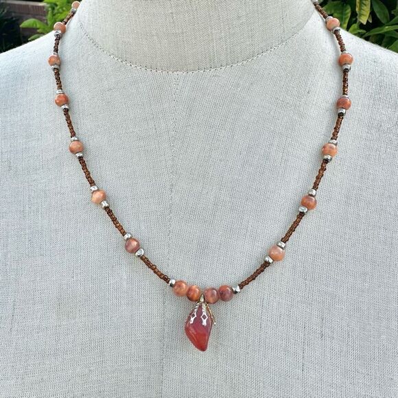 Carnelian Orange beaded pendant necklace - Picture 1 of 10